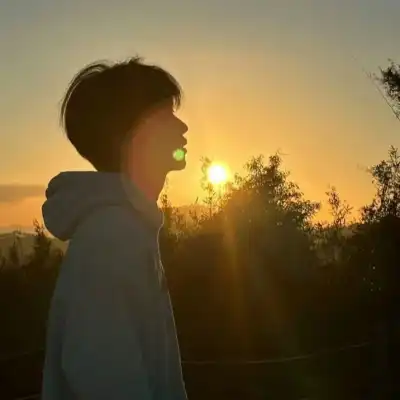 郁雁卉